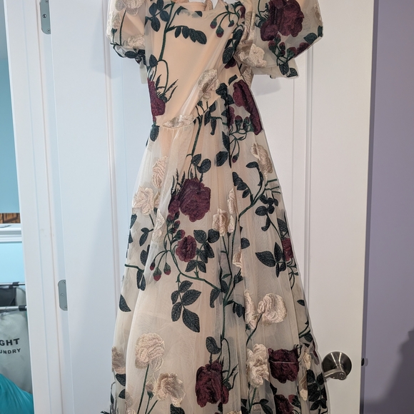 Floral Square-Neck Maxi Dress in Blush with Burgundy Roses - Picture 2 of 6